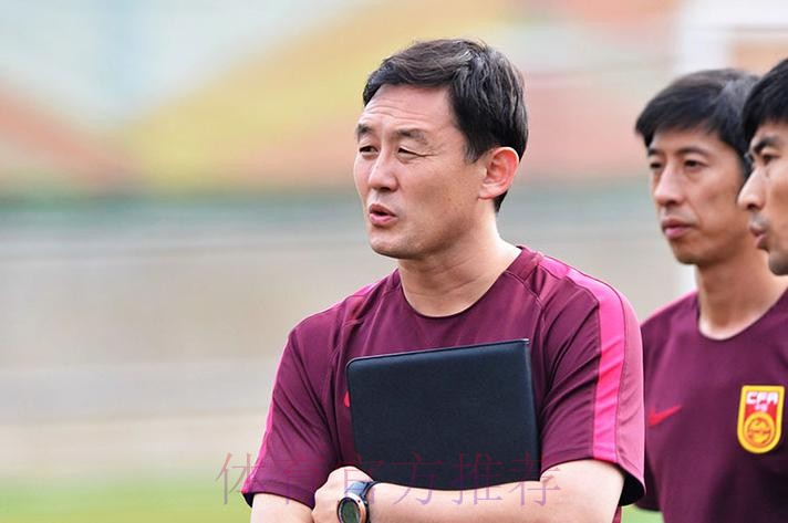 U20精英训练营：孙继海传授经验 摸底小球员